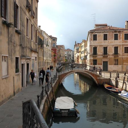 Ca Della Musica Venezia Santa Croce Apartment Luaran gambar