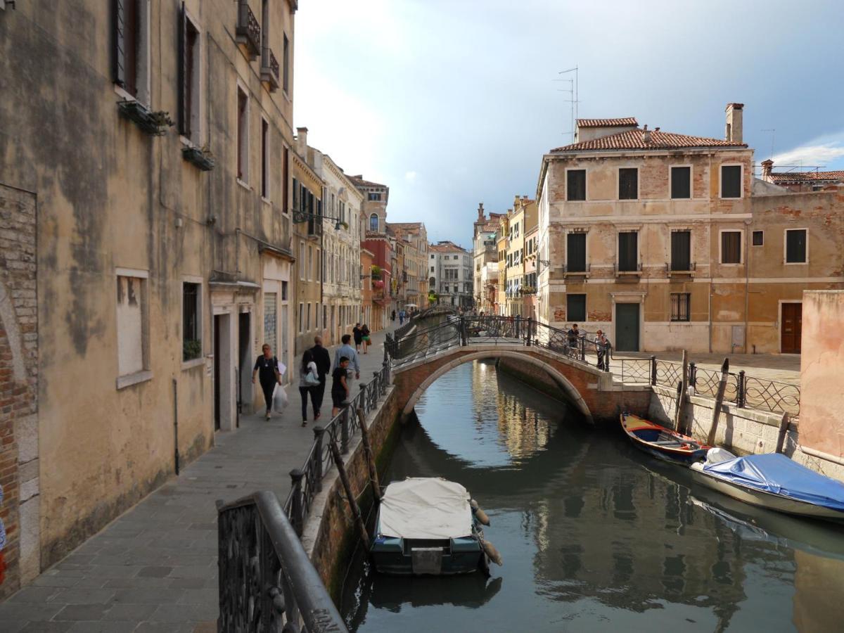 Ca Della Musica Venezia Santa Croce Apartment Luaran gambar